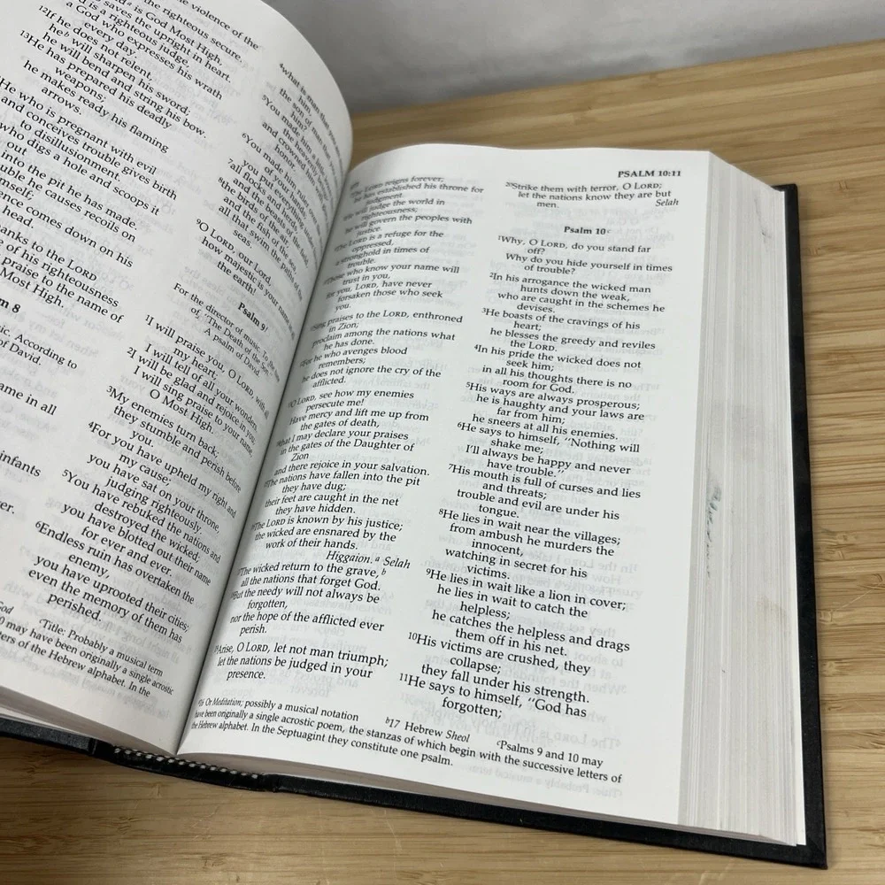 Holy Bible New International Version Hardcover‎ 1984